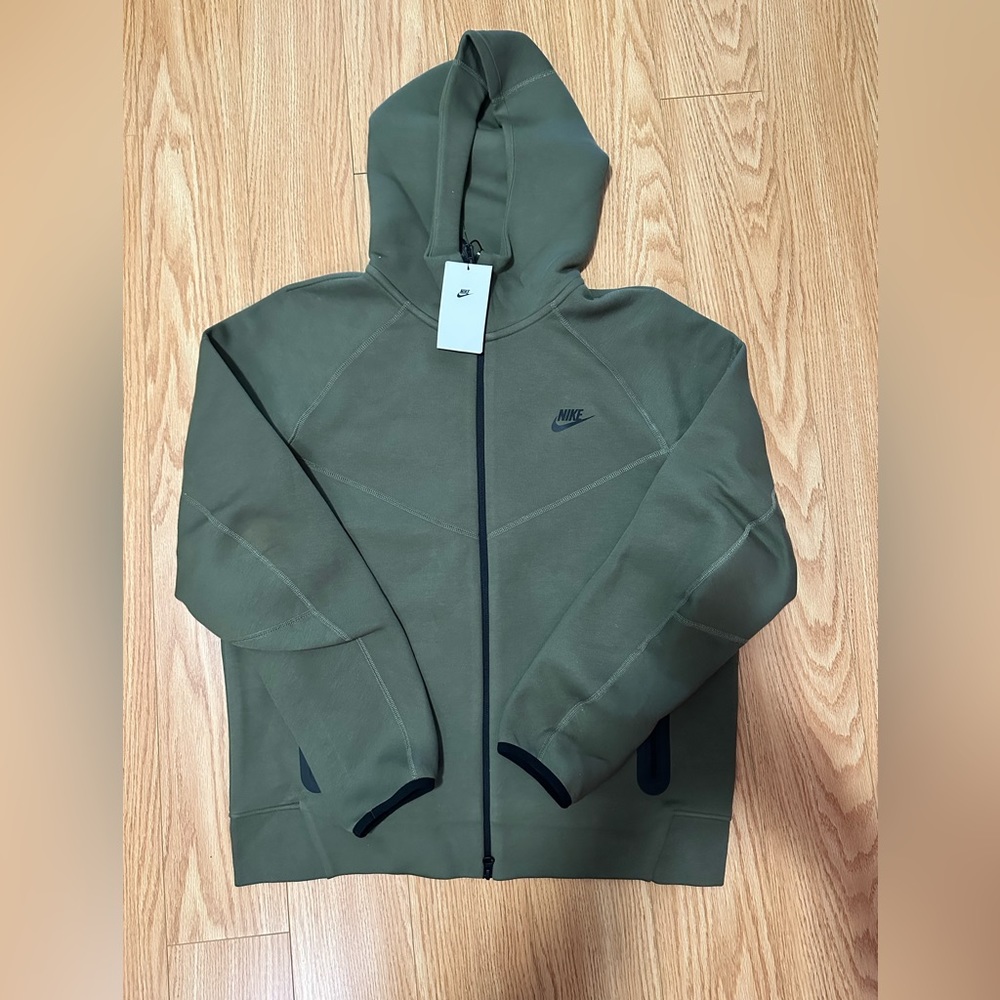 Nike tech fleece